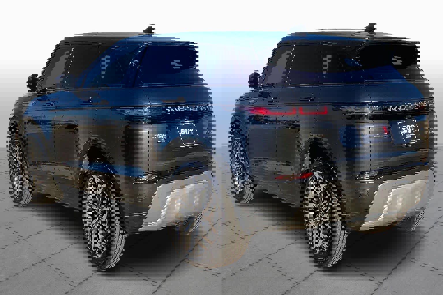 Used 2020 Land Rover Range Rover Evoque SE image 12