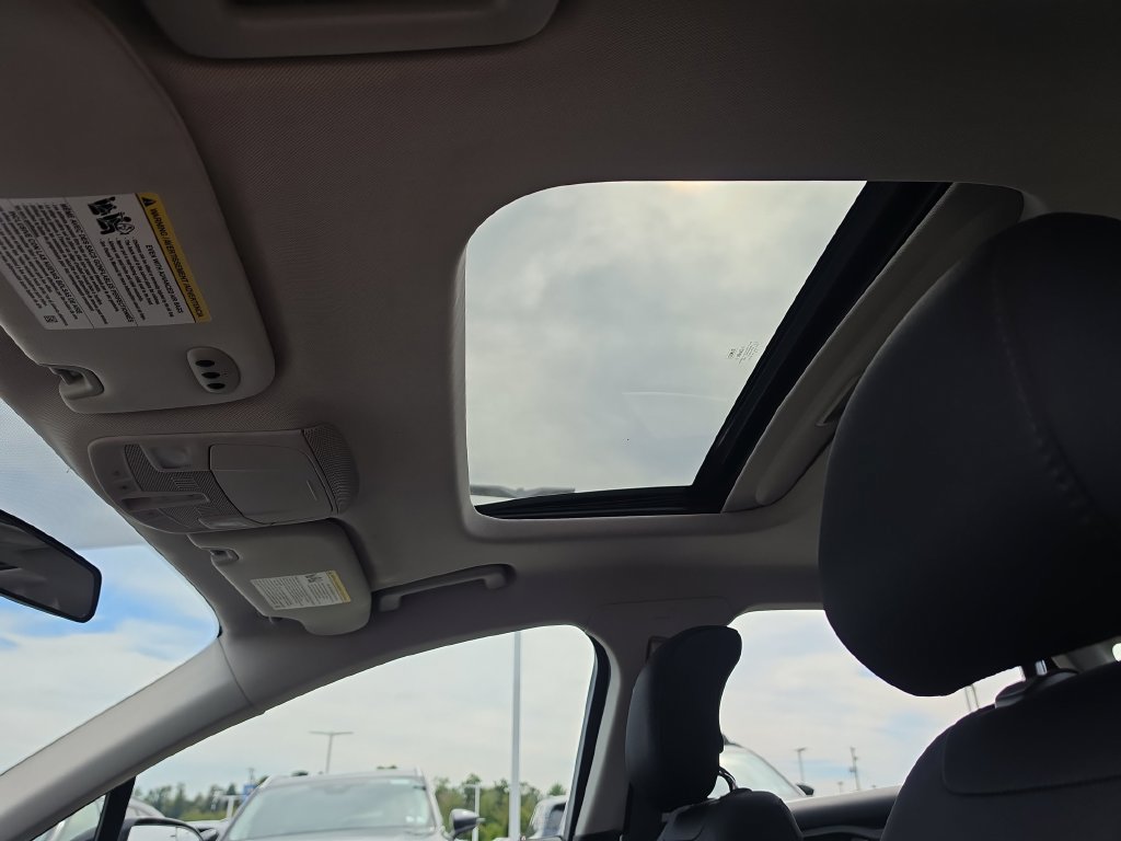Used 2013 Ford Fusion SE FWD image 14