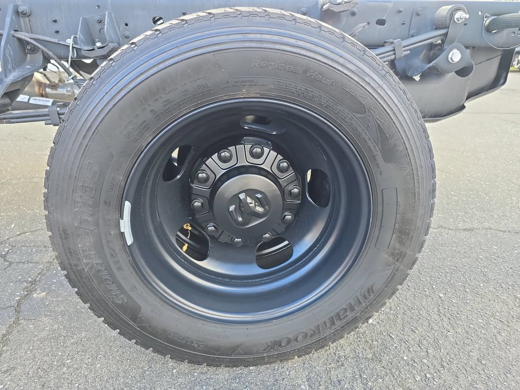 New 2026 RAM 5500 Tradesman AWD/4WD image 27