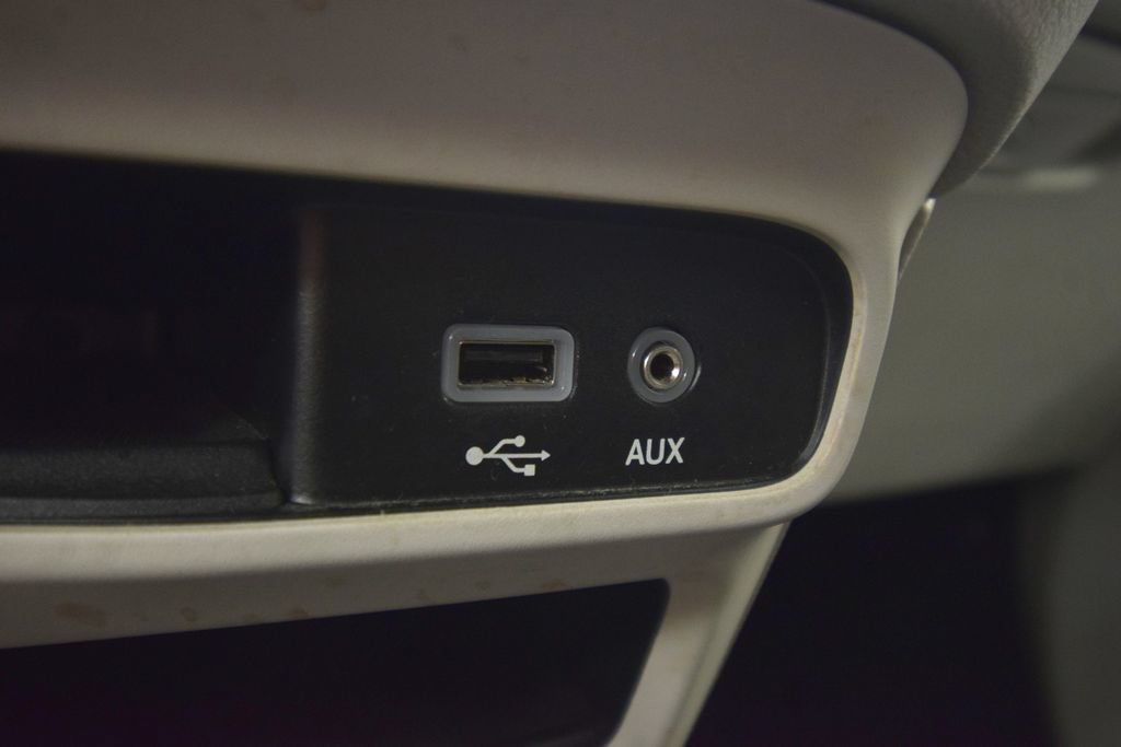Used 2019 Chrysler Pacifica L FWD image 30
