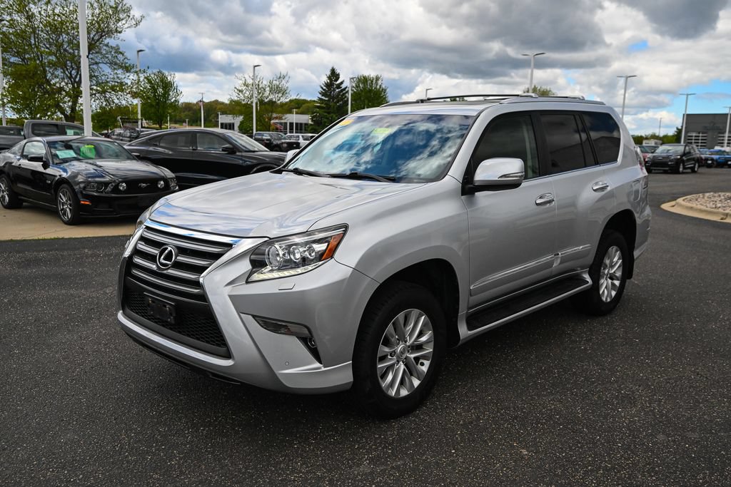 Used 2017 Lexus GX 460 Premium w/ Premium Package AWD/4WD image 8
