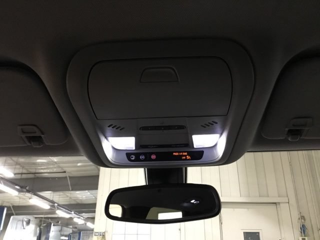 Used 2020 Chevrolet Blazer LT FWD image 30