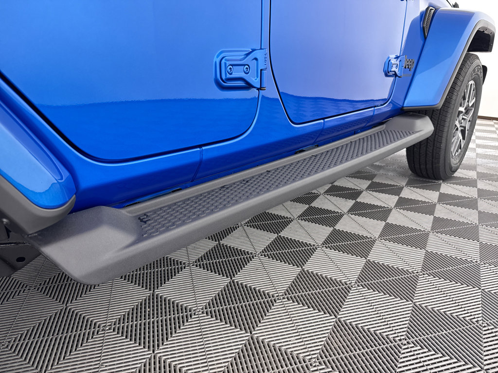 New 2025 Jeep Wrangler Sahara image 32