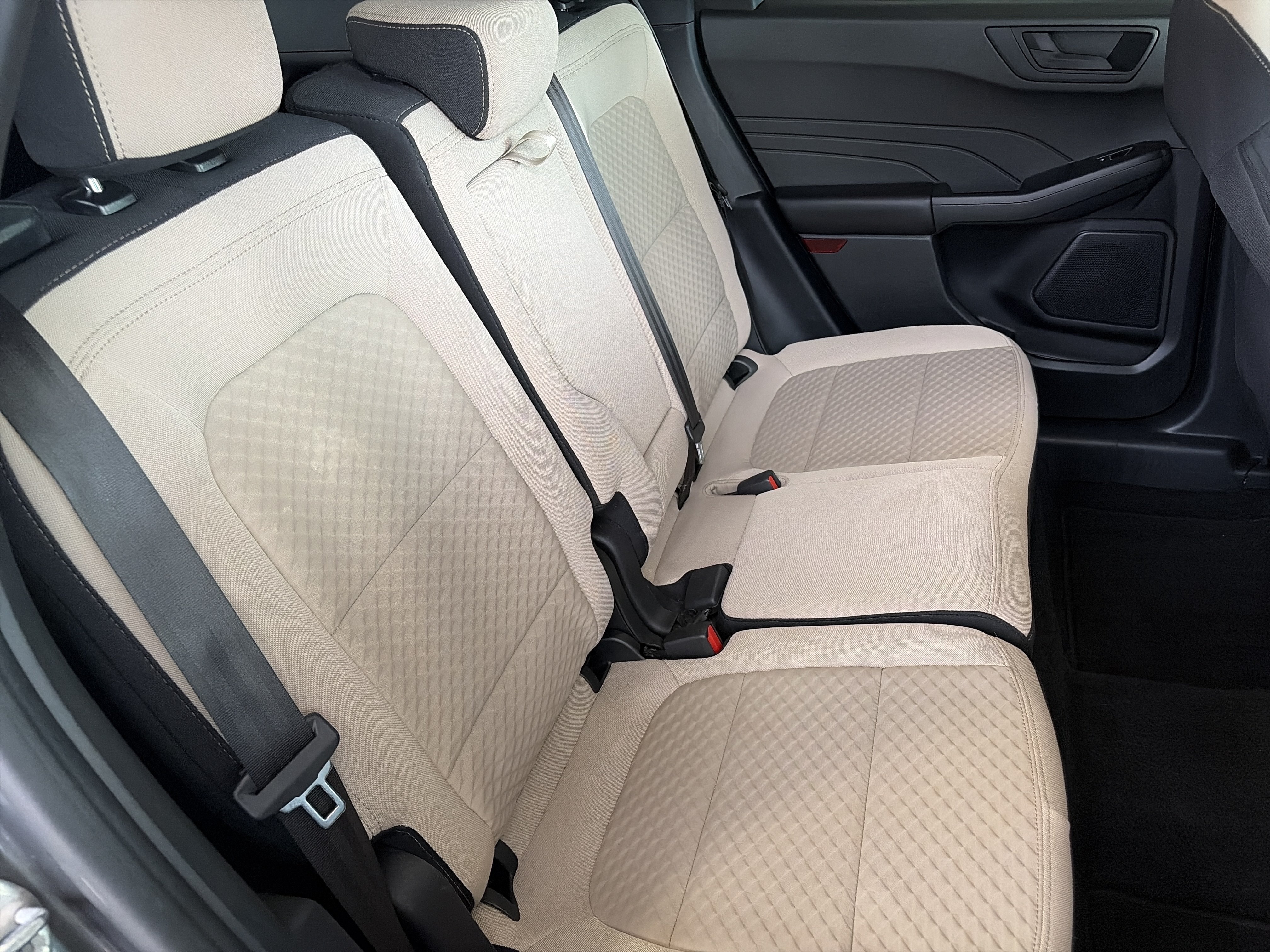 Used 2022 Ford Escape SE w/ SE Sport Appearance Package FWD image 11