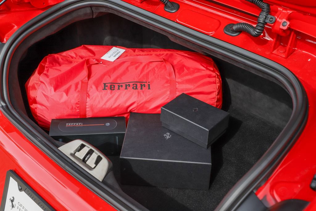 Used 2023 Ferrari 812 GTS RWD image 31