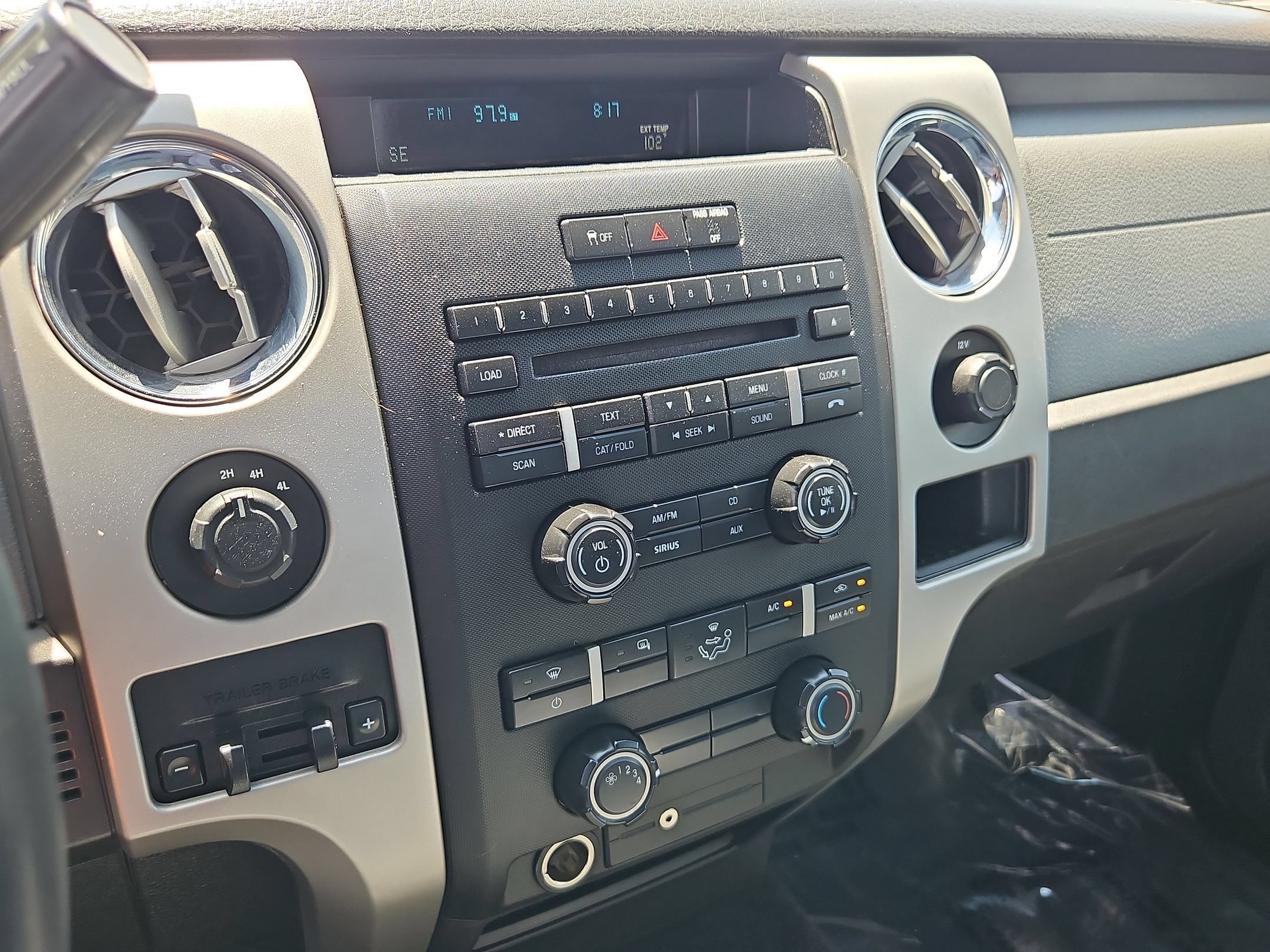 Used 2012 Ford F150 XLT w/ HD Payload Pkg AWD/4WD image 18