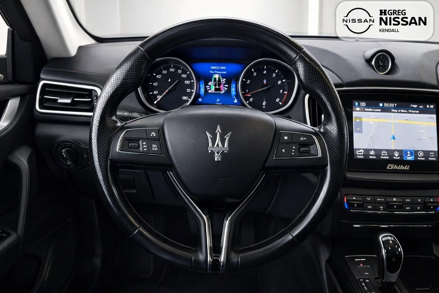 Used 2018 Maserati Ghibli RWD image 11