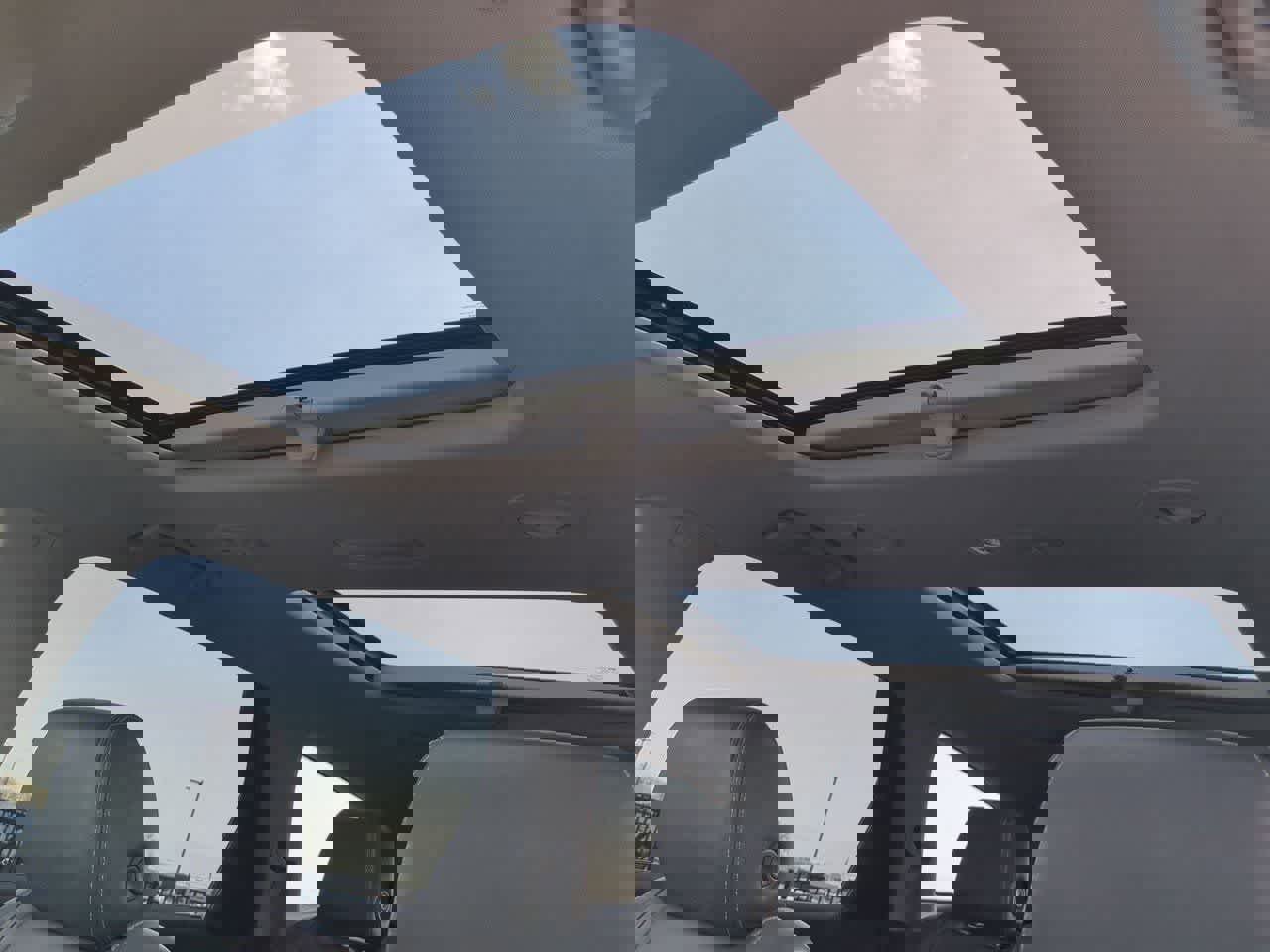 Used 2018 Buick Enclave Essence AWD/4WD image 17