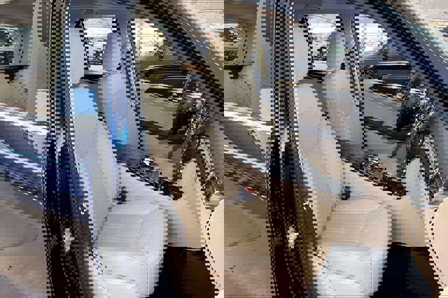 Used 2017 Mercedes-Benz GLE 350 4MATIC w/ Premium 2 Package image 9