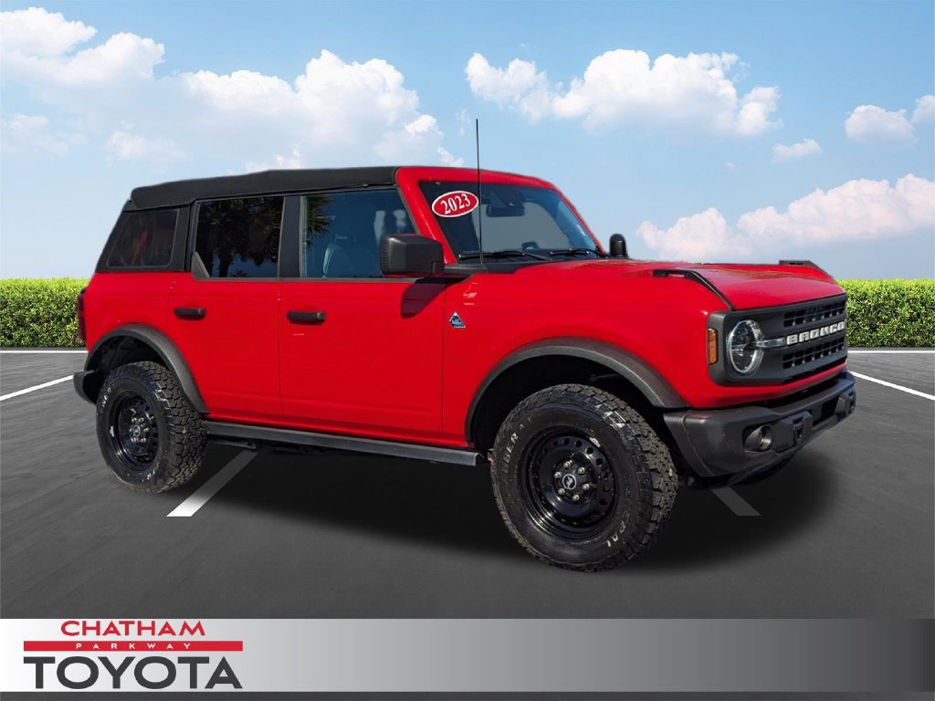 Used 2023 Ford Bronco Black Diamond AWD/4WD image 1