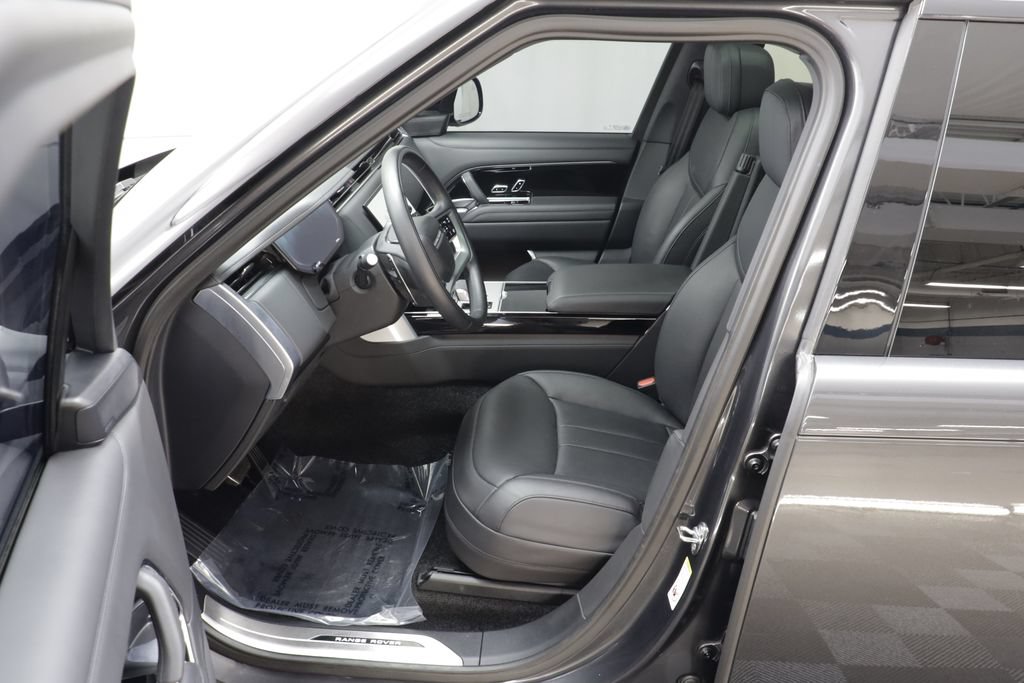 Certified 2024 Land Rover Range Rover SE AWD/4WD image 6