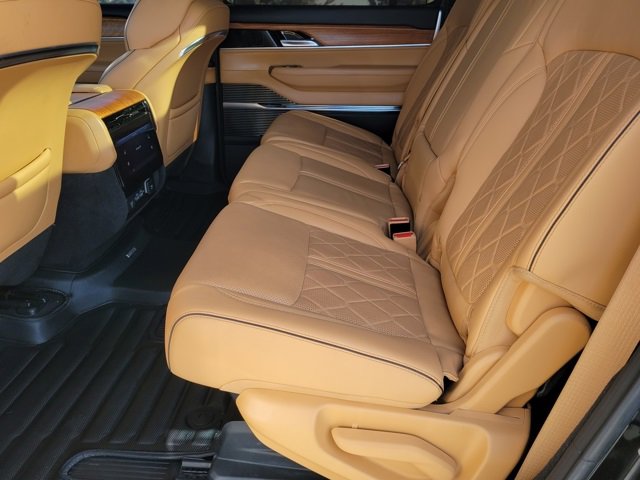 Used 2022 Jeep Grand Wagoneer Series III w/ Flexible Seating Group image 8