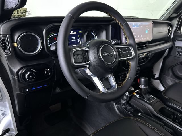 Used 2024 Jeep Wrangler Unlimited Sahara w/ Technology Group AWD/4WD image 10