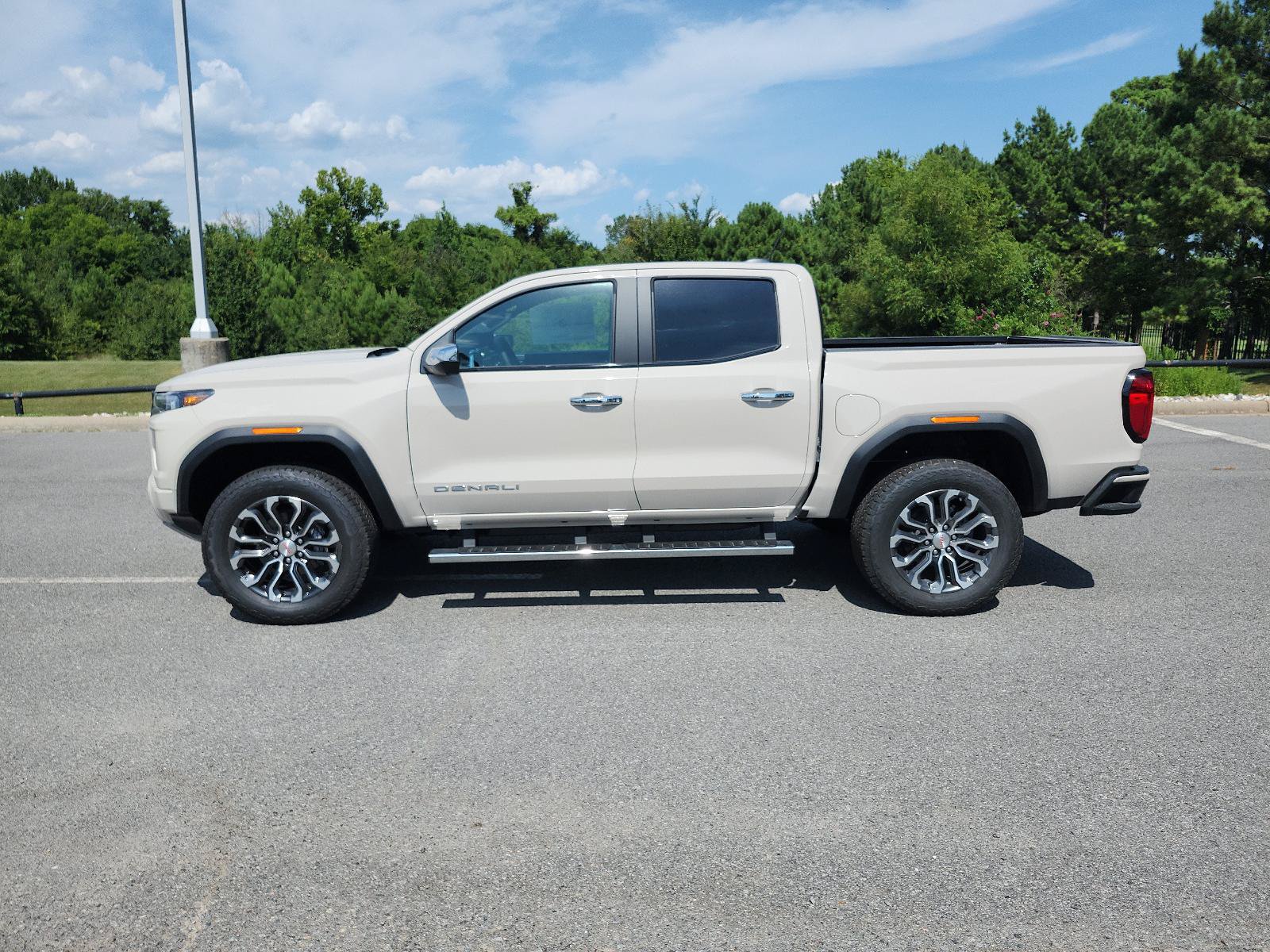 New 2026 GMC Canyon Denali AWD/4WD image 2
