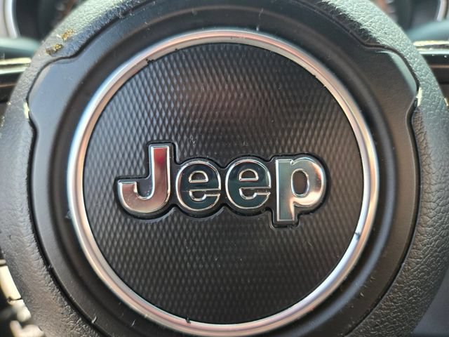 Used 2022 Jeep Gladiator Sport AWD/4WD image 32