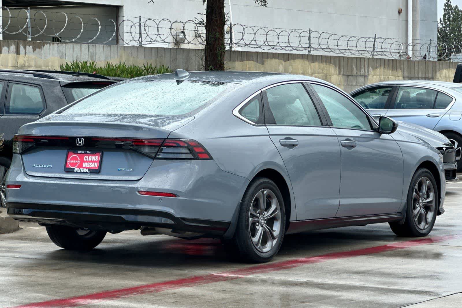 Used 2023 Honda Accord EX-L image 3