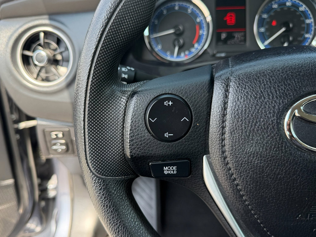 Used 2019 Toyota Corolla LE w/ Carpet Mat Package (TMS) image 21