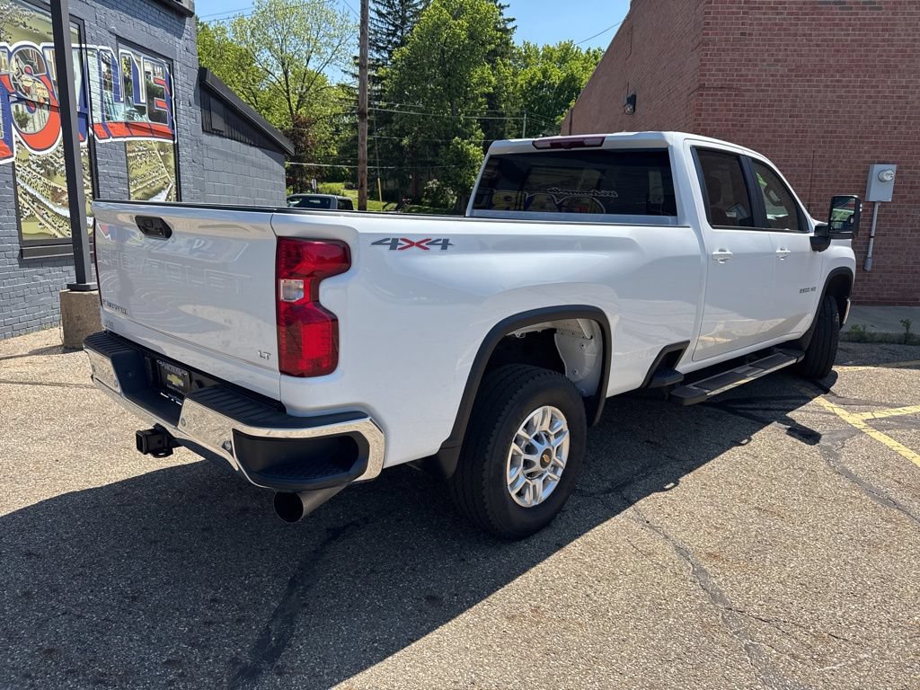 Used 2025 Chevrolet Silverado 2500 LT w/ Safety Package AWD/4WD image 6