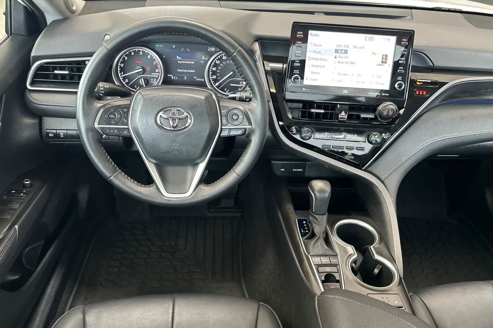 Used 2022 Toyota Camry XLE w/ Navigation Upgrade Package AWD/4WD image 15