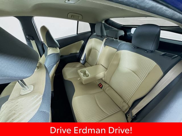 Certified 2018 Toyota Prius Three FWD image 8