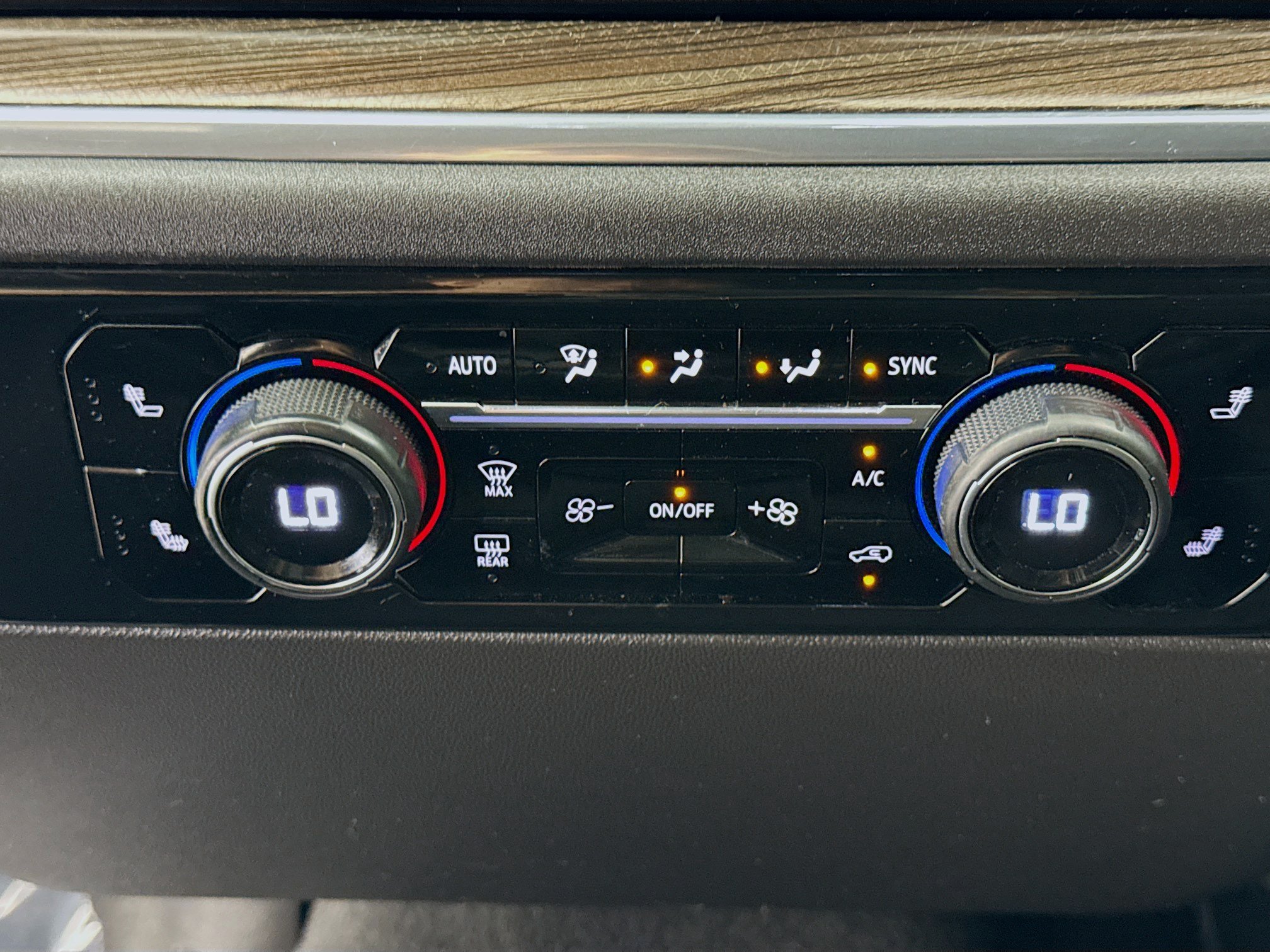 Used 2023 Chevrolet Silverado 1500 RST RWD image 18