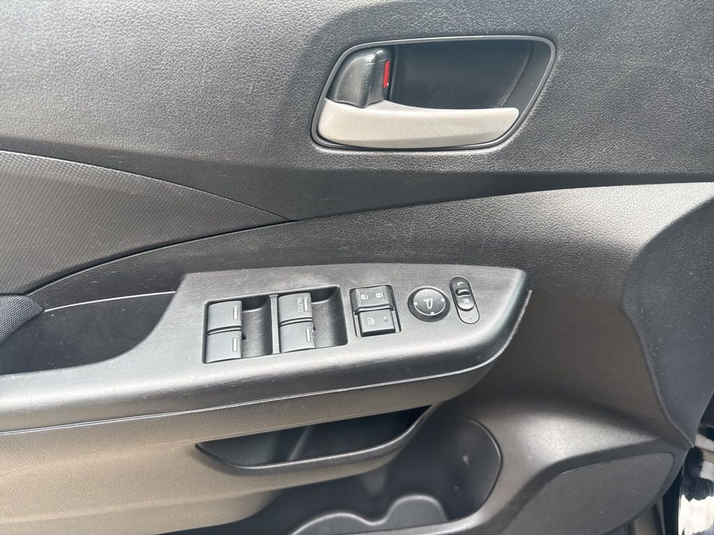 Used 2015 Honda CR-V LX image 13