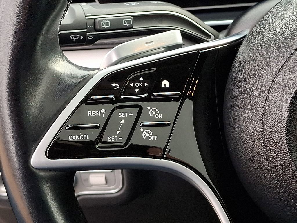 Used 2024 Mercedes-Benz GLE 450e 4MATIC image 23