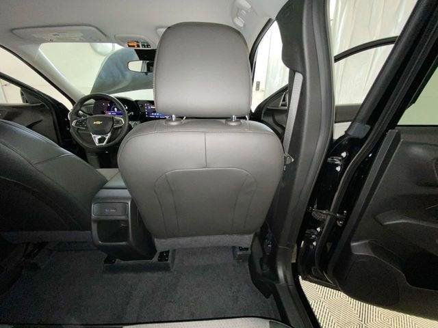 Used 2024 Chevrolet Trax LT w/ Driver Confidence Package FWD image 40