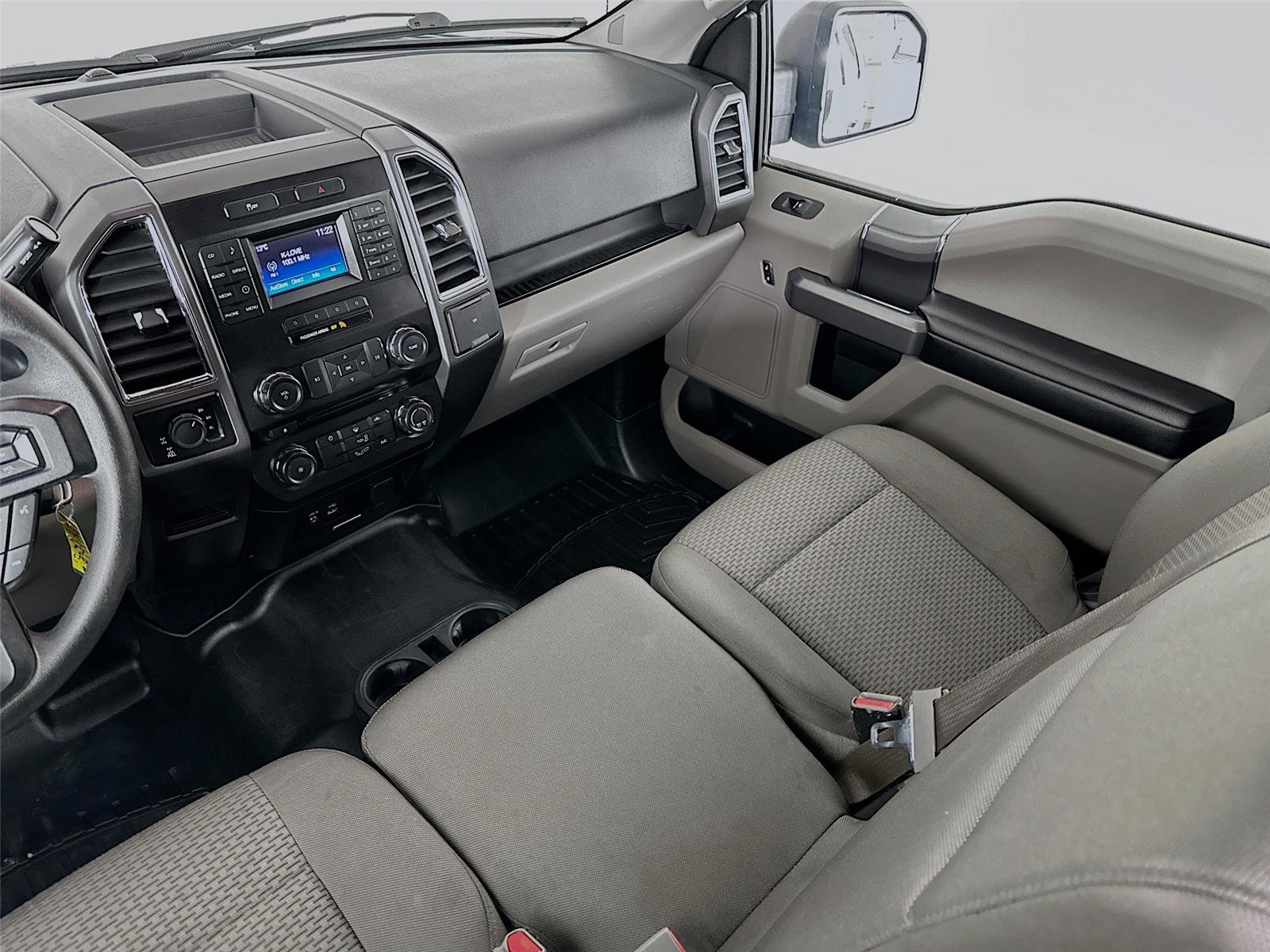 Used 2015 Ford F150 XLT w/ XTR Package image 29