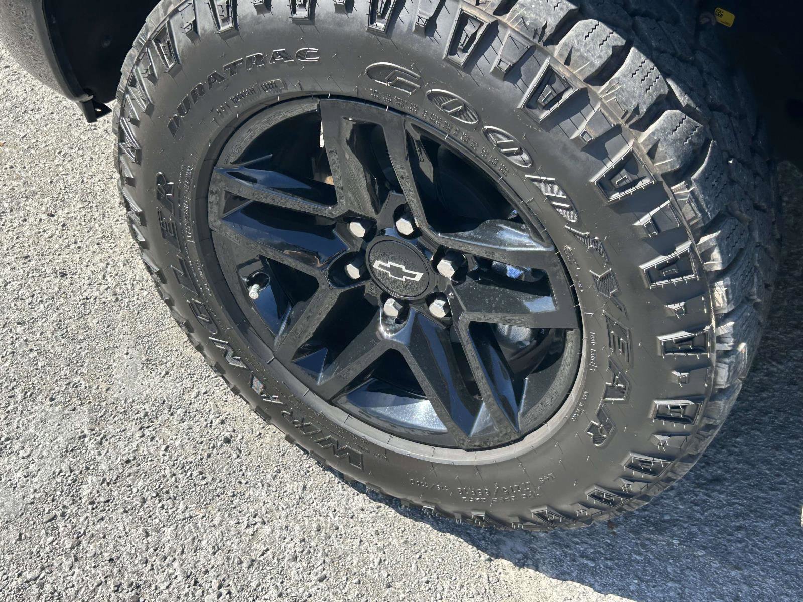 Used 2022 Chevrolet Silverado 1500 LT Trail Boss w/ LPO, Dark Essentials Package image 8