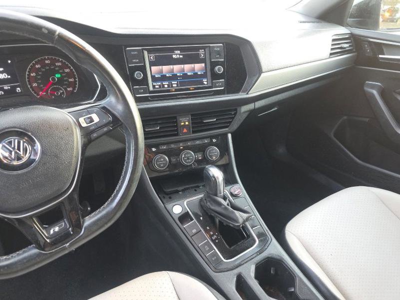 Used 2019 Volkswagen Jetta R-Line w/ R-Line Cold Weather Package FWD image 14