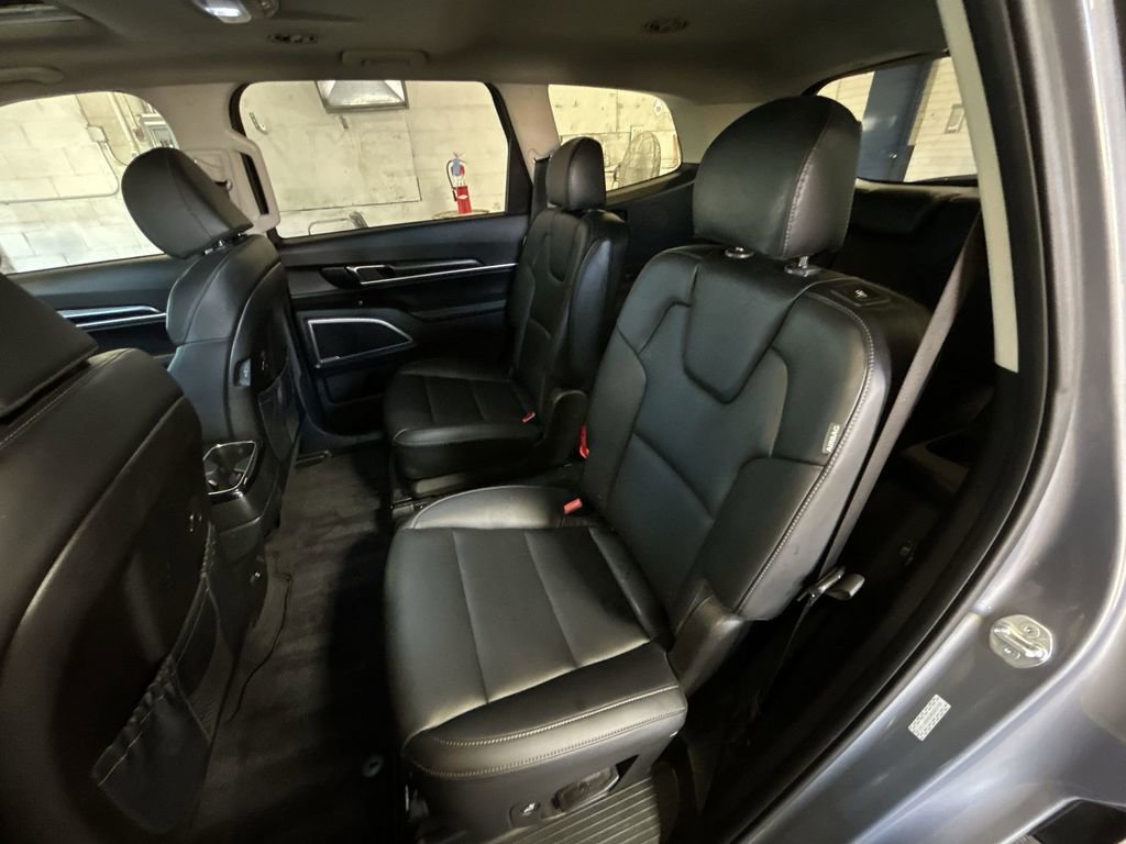 Used 2024 Kia Telluride S w/ S Sunroof Package image 23