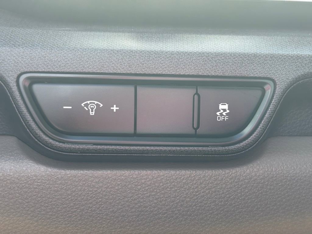 Certified 2026 Kia Carnival EX image 19