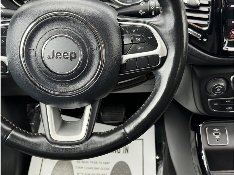 Used 2020 Jeep Compass Limited FWD image 38