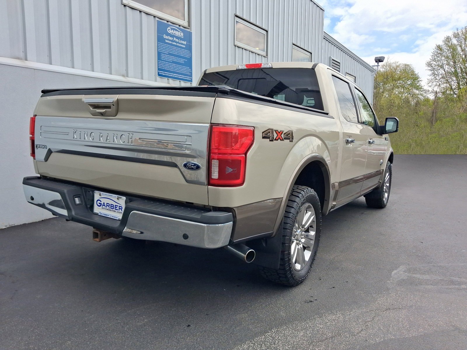 Used 2018 Ford F150 King Ranch w/ Equipment Group 601A Luxury AWD/4WD image 10