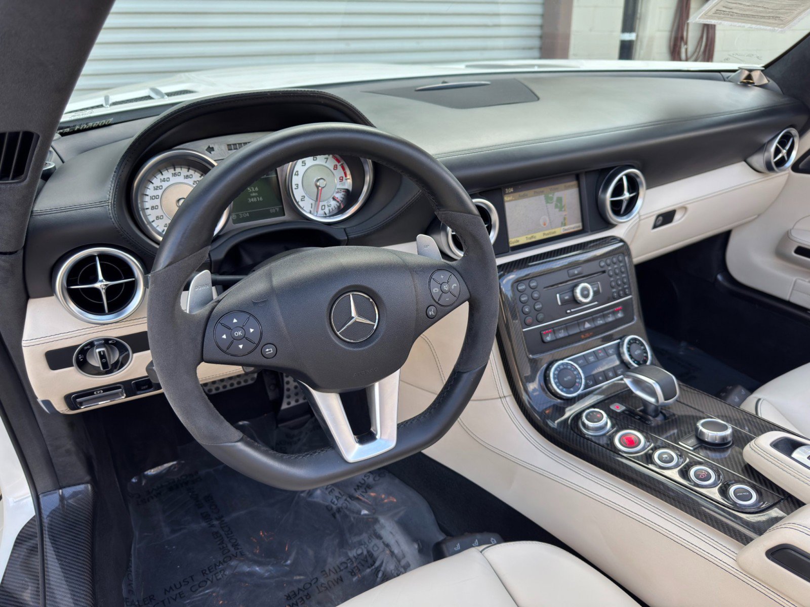 Used 2012 Mercedes-Benz SLS AMG Roadster image 15
