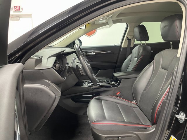 Used 2023 Buick Envision Essence w/ Sport Touring Package image 11