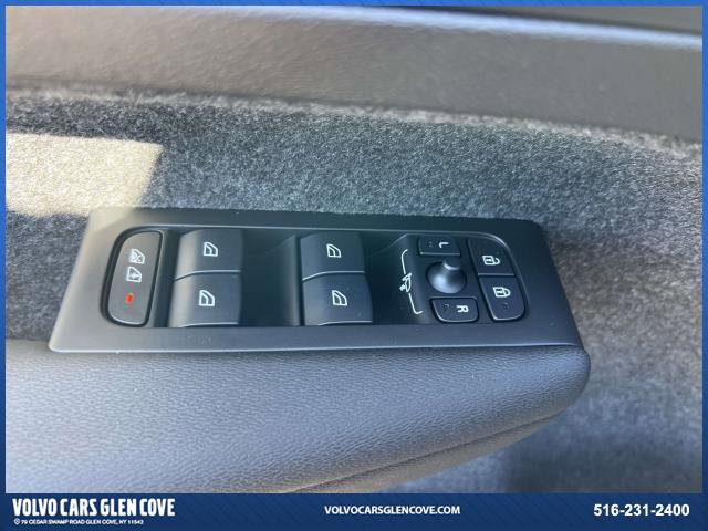 New 2026 Volvo XC40 B5 Ultra w/ Climate Package AWD/4WD image 16