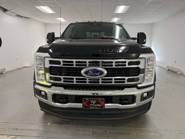 New 2026 Ford F450 XL w/ XL Chrome Package image 2