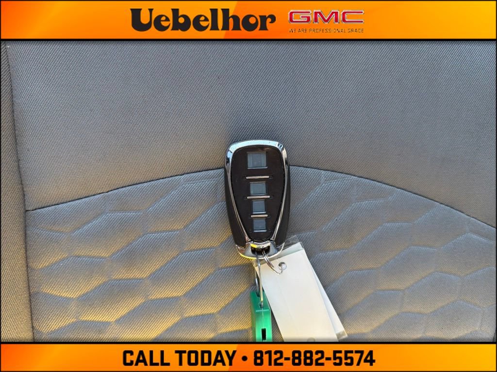 Used 2018 Chevrolet Equinox LT FWD image 31