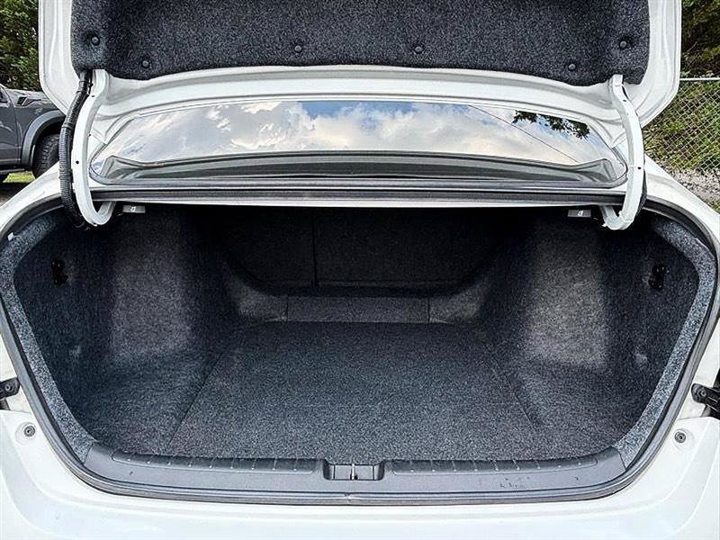 Used 2021 Honda Accord Touring image 40