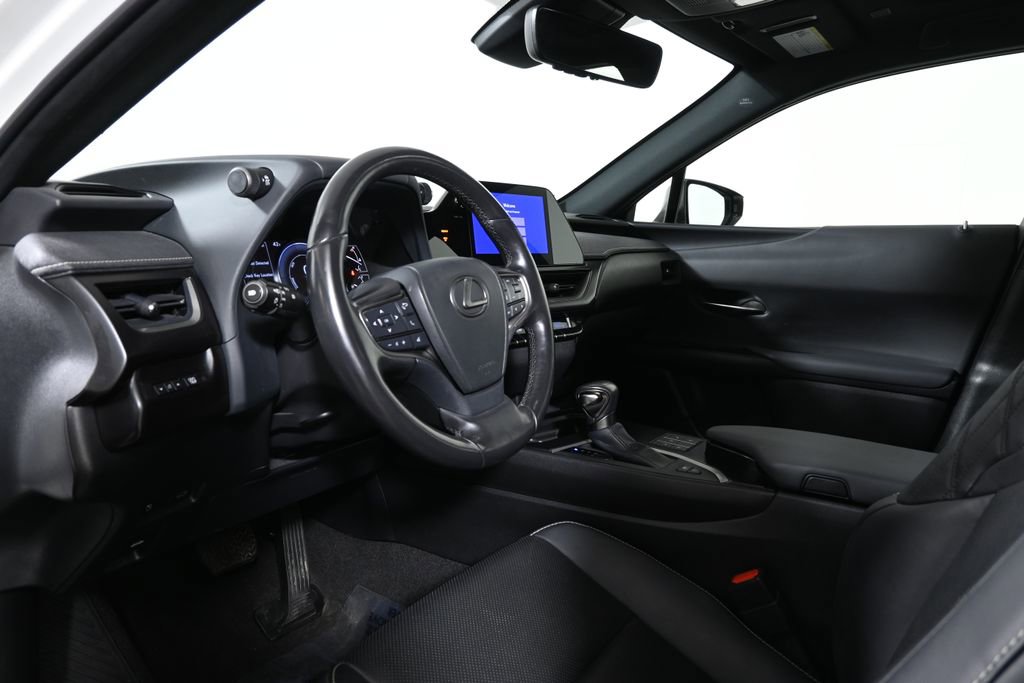Used 2024 Lexus UX 250h AWD w/ Premium Package image 15
