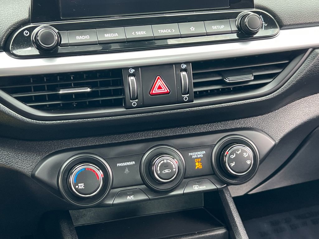 Used 2024 Kia Forte LXS image 18