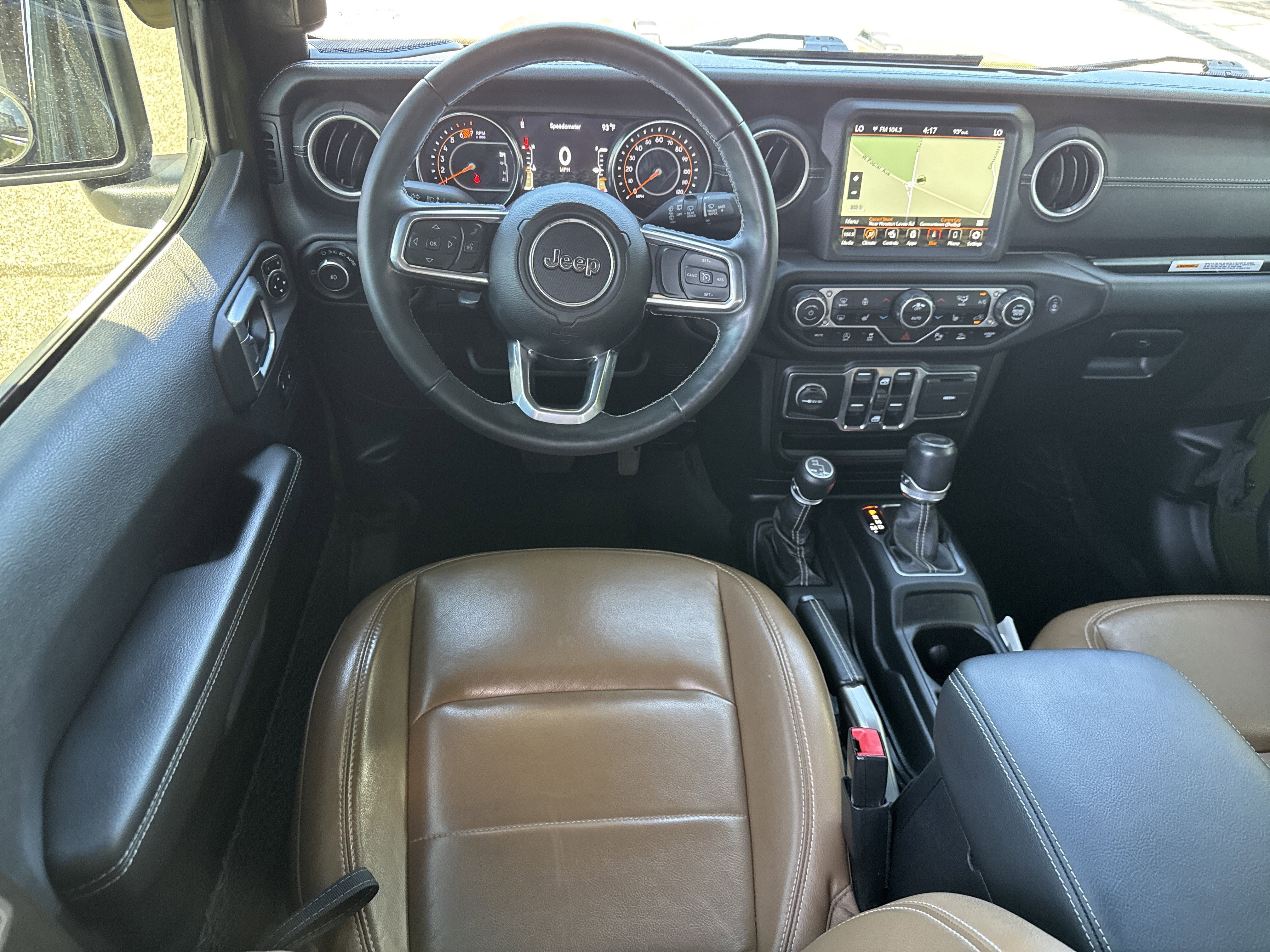Used 2021 Jeep Wrangler Unlimited Sahara AWD/4WD image 12