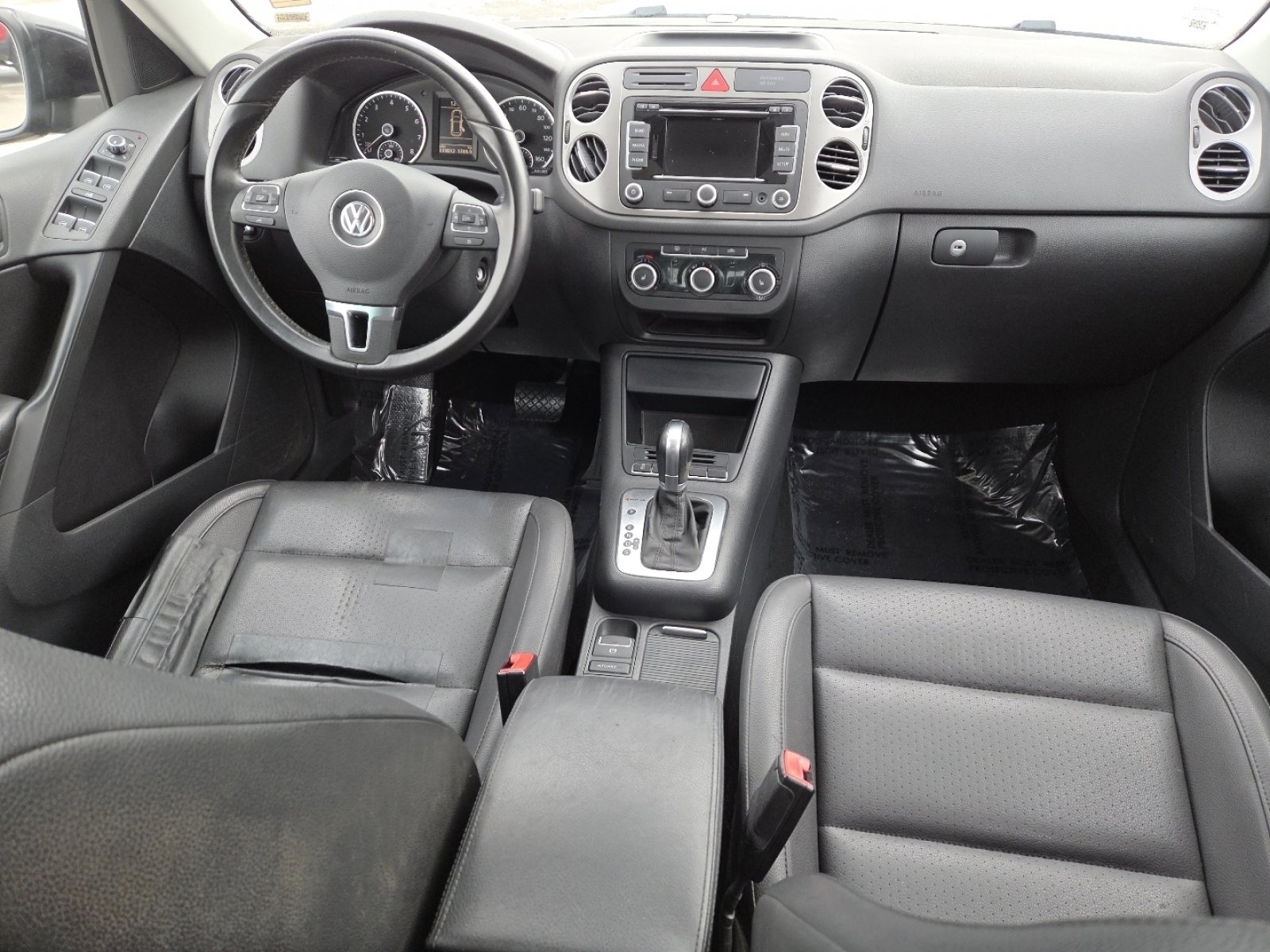 Used 2011 Volkswagen Tiguan S image 19