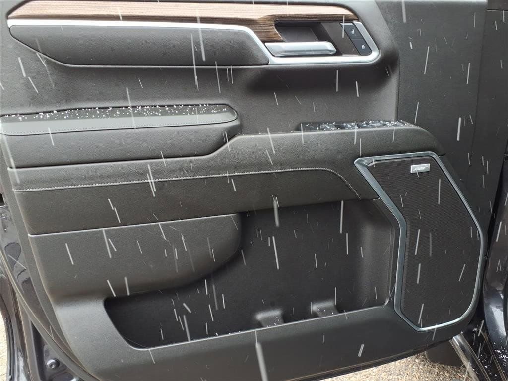 Used 2024 Chevrolet Silverado 1500 RST image 12