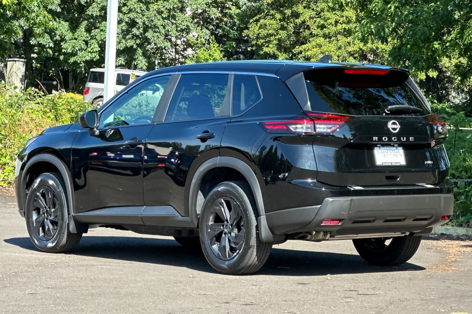 New 2026 Nissan Rogue SV AWD/4WD image 6