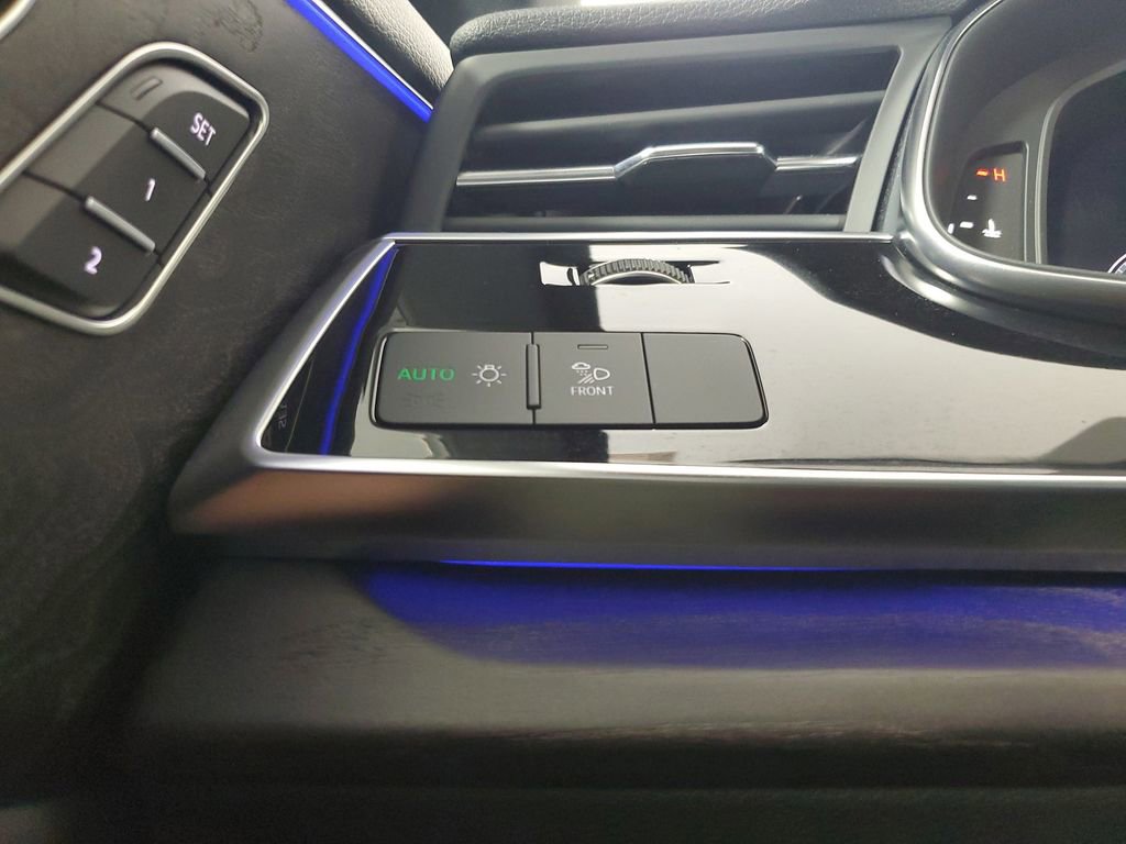 Used 2023 Audi Q8 Premium Plus image 35