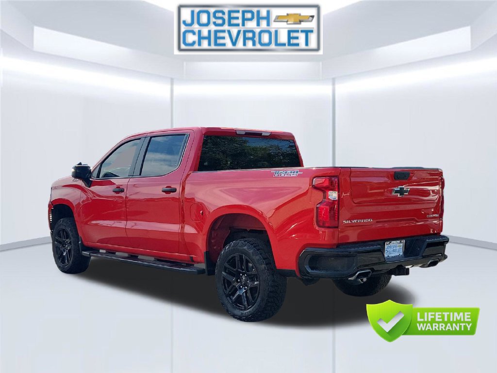 Used 2025 Chevrolet Silverado 1500 Custom Trail Boss AWD/4WD image 4