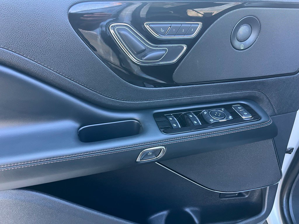 Used 2026 Lincoln Aviator AWD image 42